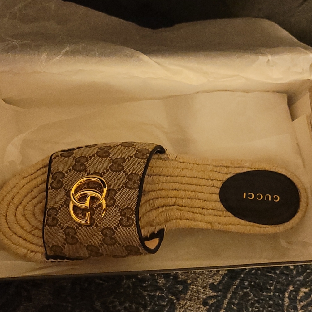 Gucci slides